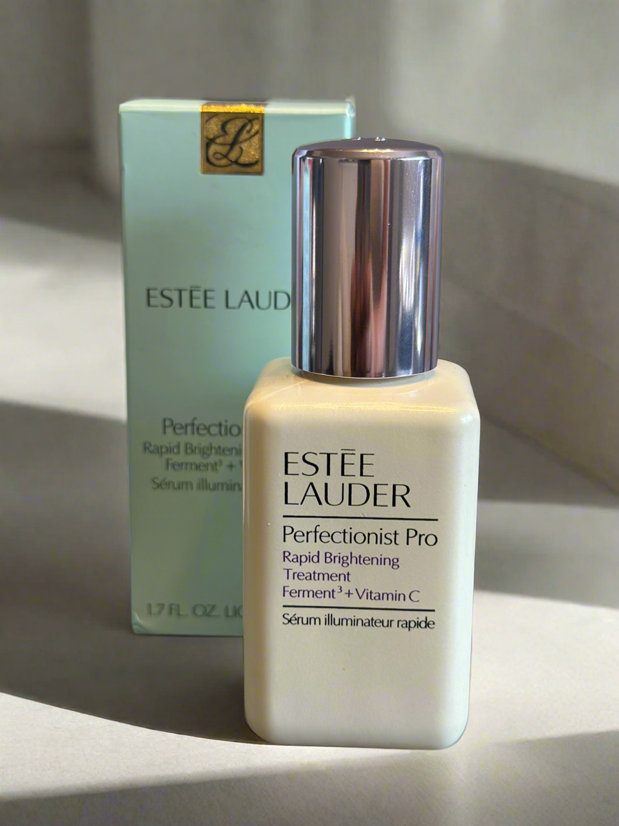 ESTEE LAUDER 
Perfectionist Pro Rapid Brightening Serum with Ferment² + Vitamin C (Full Size)