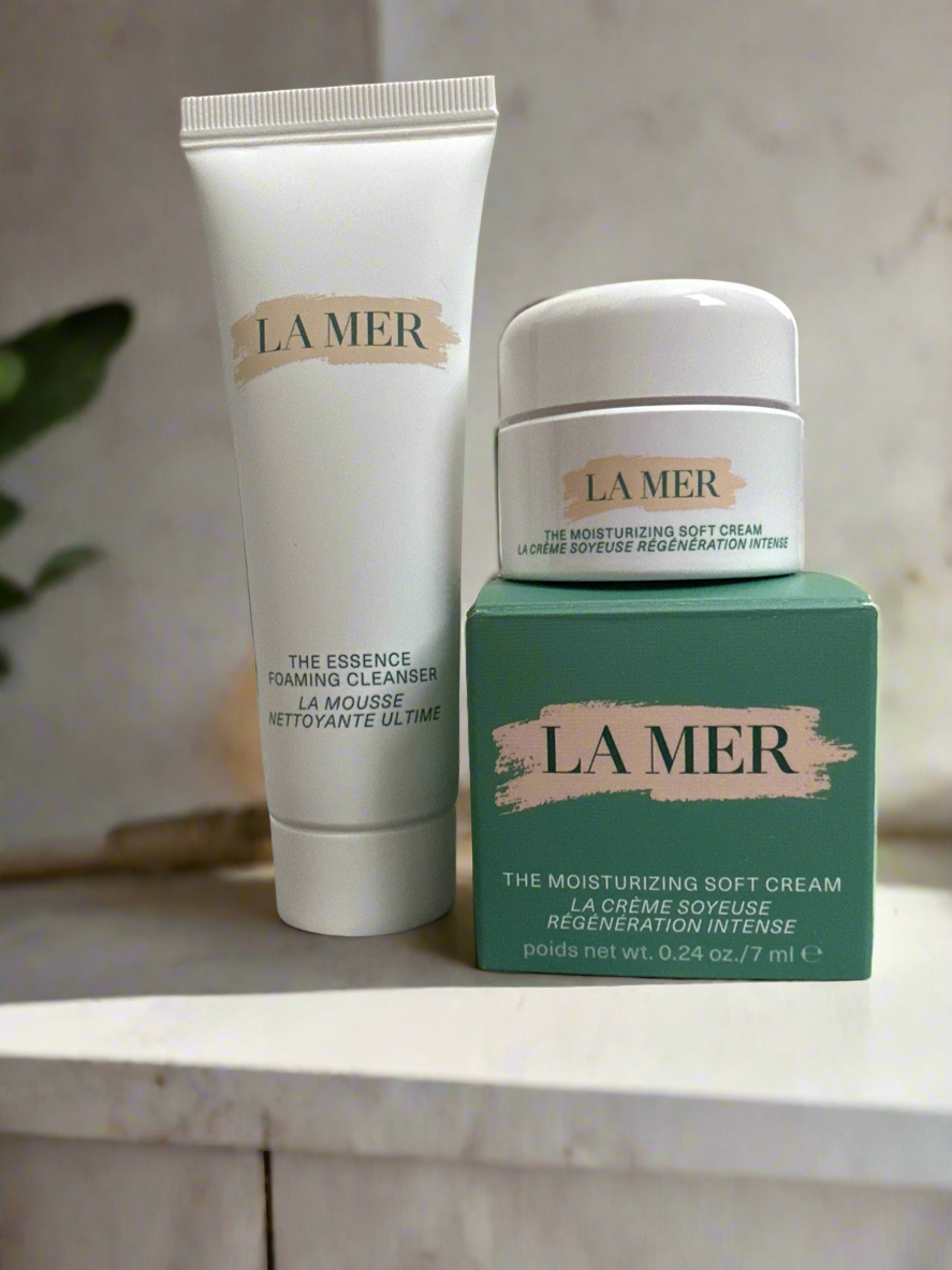 LA MER Moisturizing Soft Cream and The Essence Cleanser Set