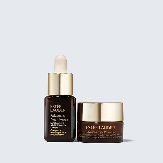 Powerful Nighttime Repair
Repair Serum + Eye Gel-Creme Mini Skincare Set